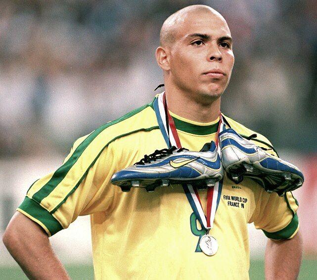 BRASIL I 98 HOMBRE (RETRO)